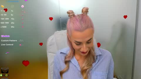 Allie  online show from September 18, 7:32 am