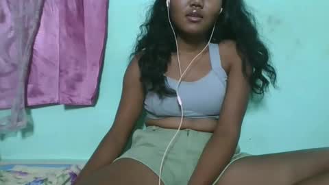 Snapshot of aimeamour chatting on February 2, 7:57 pm aimeamour online show from February 2, 7:57 pm