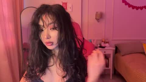 Aime  online show from February 27, 6:02 am