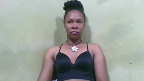 aimee982179 online show from April 16, 2:23 am