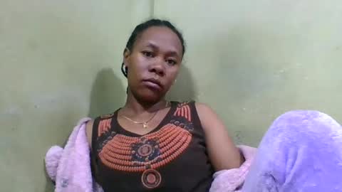 Snapshot of aimee982179 chatting on June 13, 2:42 am aimee982179 online show from June 13, 2:42 am