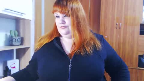 Snapshot of aimeerosebud chatting on December 22, 3:55 am AimeeRosebud online show from December 22, 3:55 am