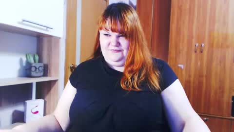 Snapshot of aimeerosebud chatting on February 1, 10:34 pm AimeeRosebud online show from February 1, 10:34 pm