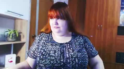 Snapshot of aimeerosebud chatting on December 3, 12:40 am AimeeRosebud online show from December 3, 12:40 am