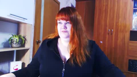 Snapshot of aimeerosebud chatting on December 4, 2:21 am AimeeRosebud online show from December 4, 2:21 am