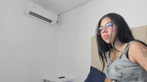 Ainoa  online show from October 10, 7:46 pm