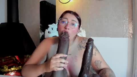 Snapshot of airam_wone chatting on July 2, 12:22 pm Airam online show from July 2, 12:22 pm
