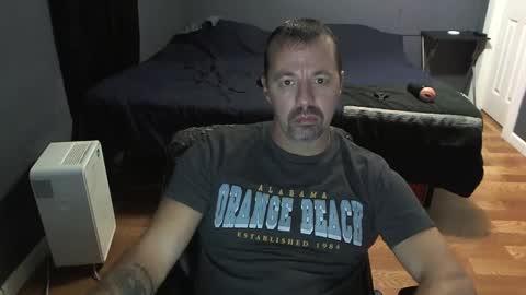 Snapshot of airbornelunsford39 chatting on December 7, 11:23 pm Daddy online show from December 7, 11:23 pm