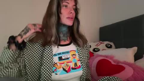 Airgead online show from April 22, 8:54 pm