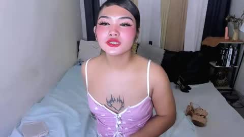 airy_lust online show from April 28, 5:56 am