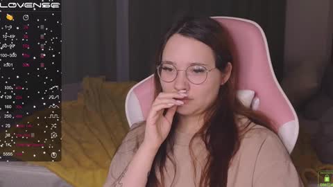 Snapshot of airyhill chatting on January 20, 2:25 pm airyhill online show from January 20, 2:25 pm