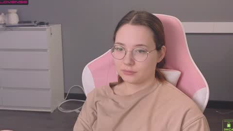 Snapshot of airyhill chatting on February 8, 5:29 pm airyhill online show from February 8, 5:29 pm