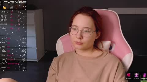 Snapshot of airyhill chatting on February 20, 8:06 am airyhill online show from February 20, 8:06 am