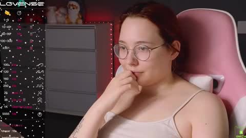 Snapshot of airyhill chatting on February 24, 7:52 pm airyhill online show from February 24, 7:52 pm