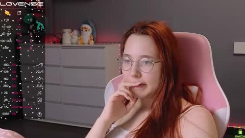 Snapshot of airyhill chatting on February 25, 7:14 pm airyhill online show from February 25, 7:14 pm