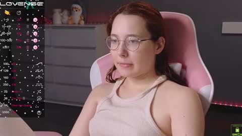 Snapshot of airyhill chatting on February 27, 6:31 pm airyhill online show from February 27, 6:31 pm