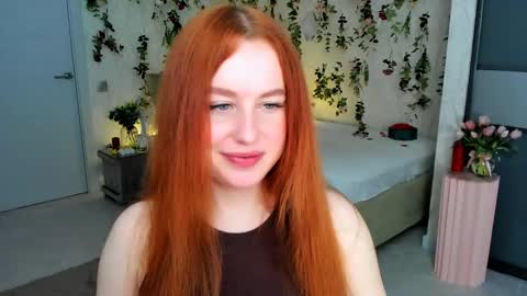 Louise online show from April 12, 7:30 pm