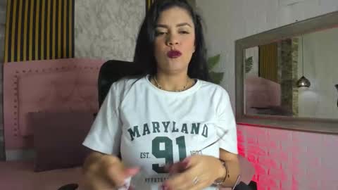 aisha__cambell online show from March 11, 11:05 am