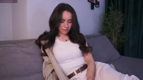 Snapshot of aisha_eilish chatting on May 2, 5:23 am Aisha online show from May 2, 5:23 am
