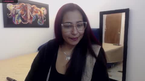 aisha_french online show from January 15, 3:16 pm