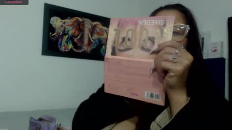 aisha_french online show from February 14, 8:55 am