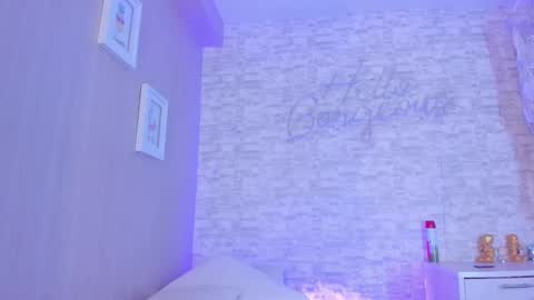 Aisha online show from February 18, 12:04 am