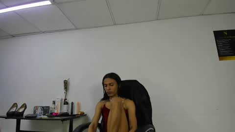 Snapshot of aisha_hotts777 chatting on September 21, 1:51 am Aisha online show from September 21, 1:51 am
