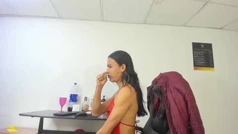 Snapshot of aisha_hotts777 chatting on September 29, 12:49 am Aisha online show from September 29, 12:49 am