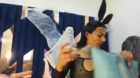 Snapshot of aisha_hotts777 chatting on October 29, 3:31 am Aisha online show from October 29, 3:31 am