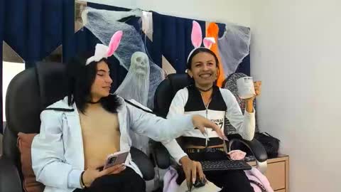 Snapshot of aisha_hotts777 chatting on November 1, 2:57 am Aisha online show from November 1, 2:57 am