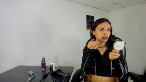 Snapshot of aisha_hotts777 chatting on November 30, 2:48 am Aisha online show from November 30, 2:48 am