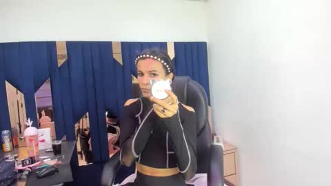 Aisha online show from April 22, 3:31 am