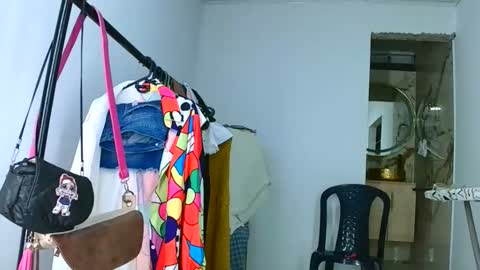 aisha koswell3 online show from April 20, 3:04 pm