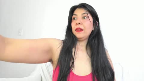 Snapshot of aisha_latina chatting on December 19, 5:18 pm Katie online show from December 19, 5:18 pm