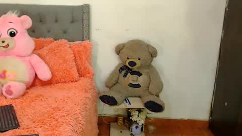 aisha_sex222 online show from September 18, 10:23 pm