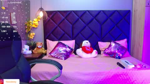 Aisha Violet online show from December 23, 12:46 am