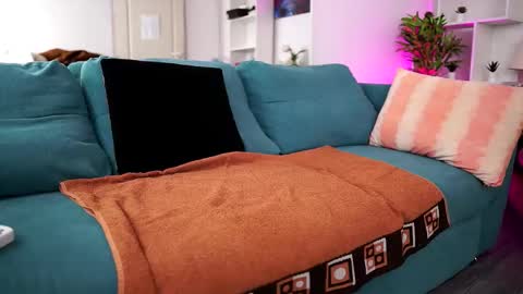 Aisha online show from November 12, 10:04 am