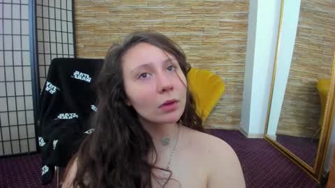 Aisha online show from November 24, 5:40 am