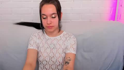 aishatempt online show from April 15, 2:07 am