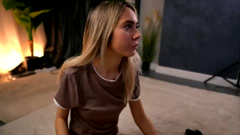 Aish online show from April 21, 10:21 am