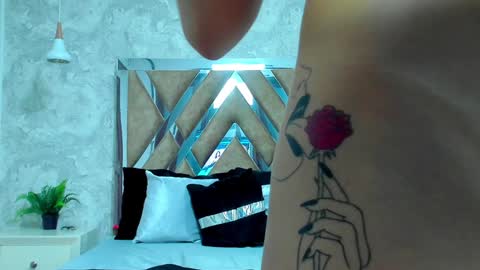 Snapshot of aitana_baker_ chatting on December 5, 10:12 am little aitana  online show from December 5, 10:12 am