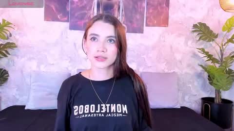 Snapshot of aitana_baker_ chatting on October 20, 7:36 pm little aitana  online show from October 20, 7:36 pm