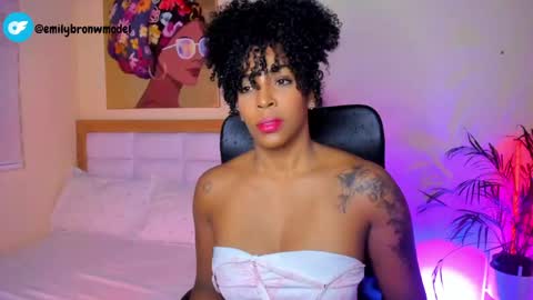 Snapshot of aitana_brown chatting on May 17, 2:24 pm Aitana Brown online show from May 17, 2:24 pm