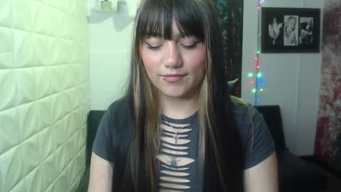 Snapshot of aitana_gomezz chatting on December 26, 9:15 pm Aitana online show from December 26, 9:15 pm