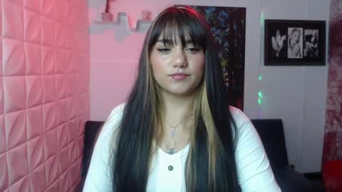 Snapshot of aitana_gomezz chatting on January 9, 8:33 pm Aitana online show from January 9, 8:33 pm