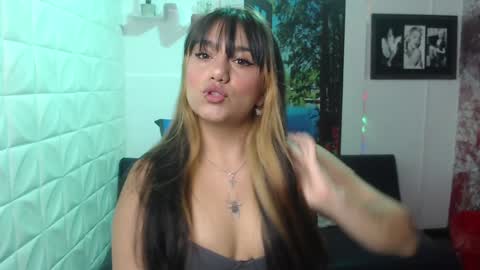 Snapshot of aitana_gomezz chatting on January 10, 8:37 pm Aitana online show from January 10, 8:37 pm