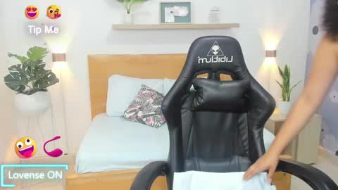 Snapshot of aixa_15 chatting on January 29, 12:02 pm Aixa Burgos online show from January 29, 12:02 pm