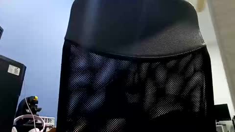 Snapshot of aj_cooper90_ chatting on January 8, 4:44 am Esteban online show from January 8, 4:44 am