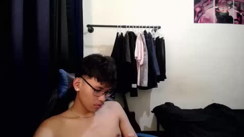 aj_daksxx online show from March 20, 12:32 pm