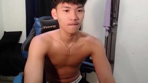 aj_daksxx online show from April 23, 4:09 pm